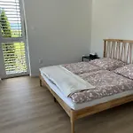 アパート Comfy ボイニツェ